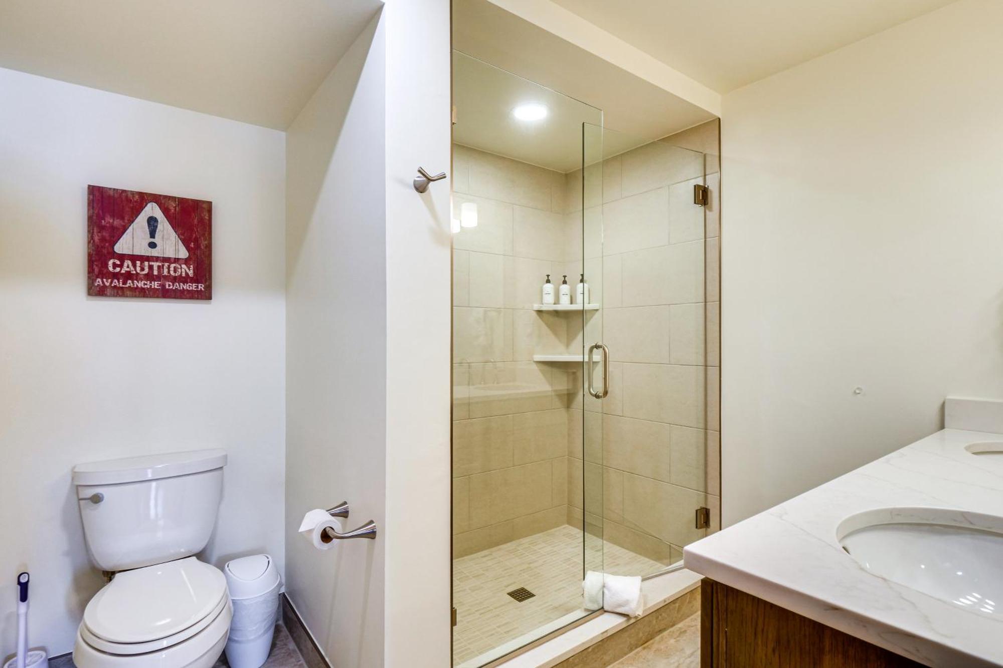 Bright Breck Condo - Walk To Shuttle And Main Street Breckenridge Εξωτερικό φωτογραφία