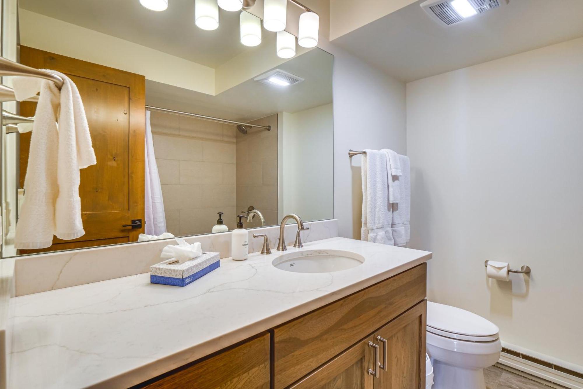 Bright Breck Condo - Walk To Shuttle And Main Street Breckenridge Εξωτερικό φωτογραφία